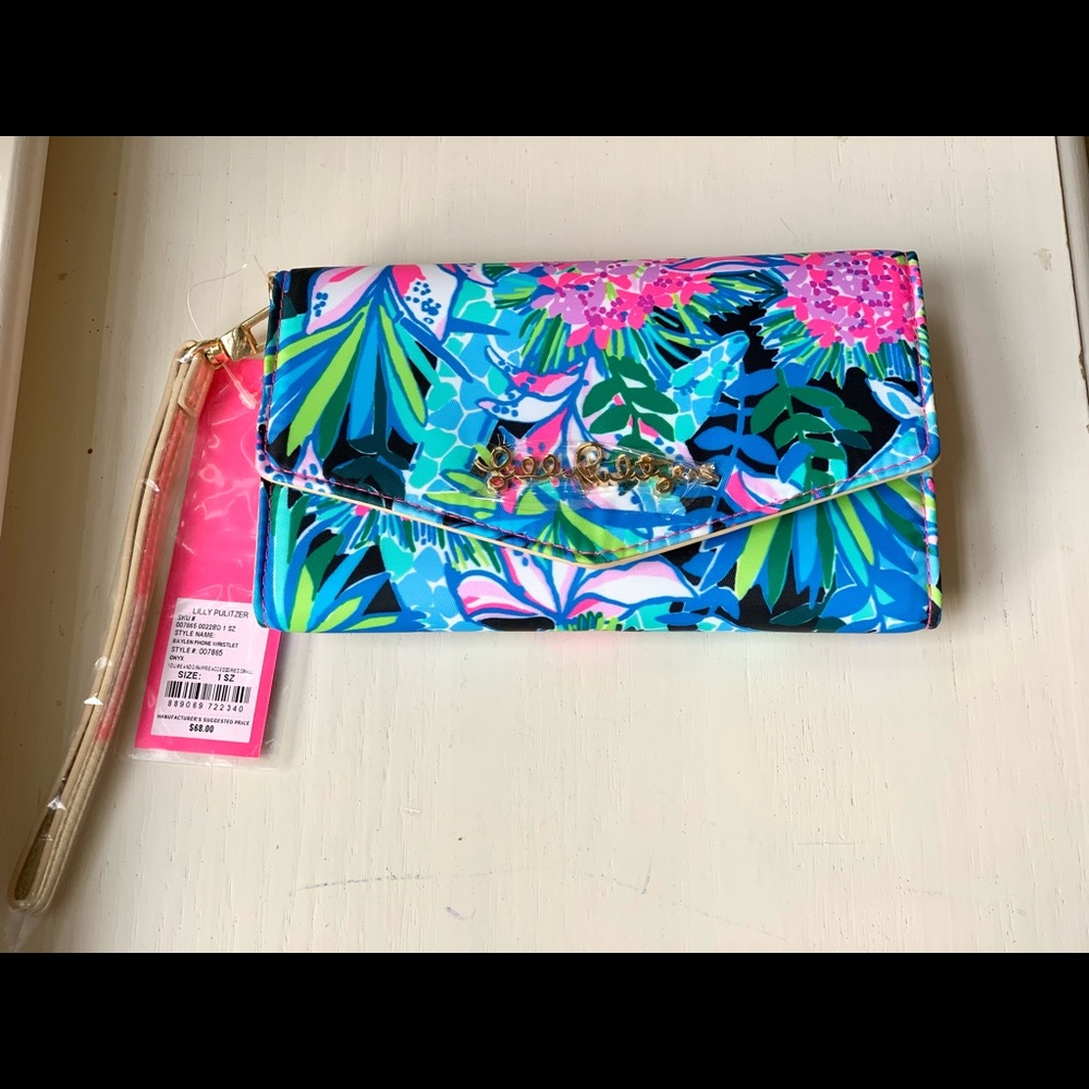 NWT Lilly Pulitzer Phone Wristlet Rare Print